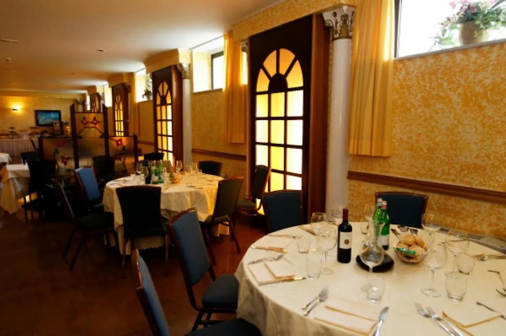 Hotel Le Moran Cusago 4*,  Italy
